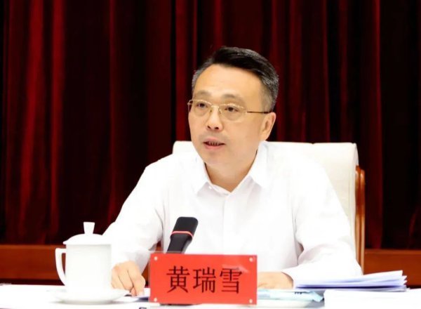 这省同日任命2名副省长，他跨省就职公安厅长！本月多省份公安厅带领调遣
