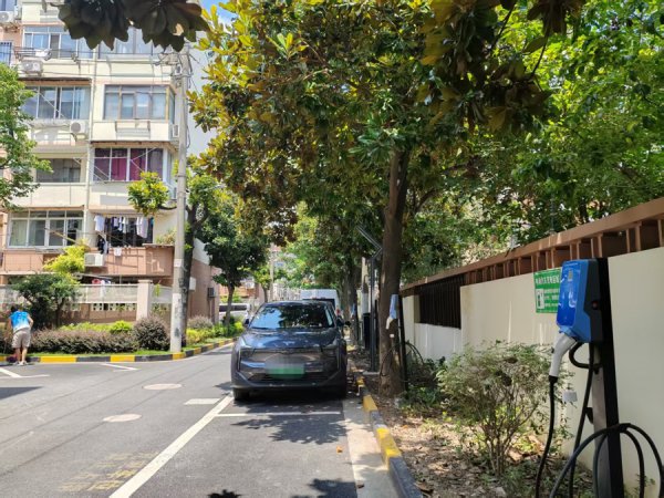 田林十三村物业费调价50%两年后，小区面庞怎样了？